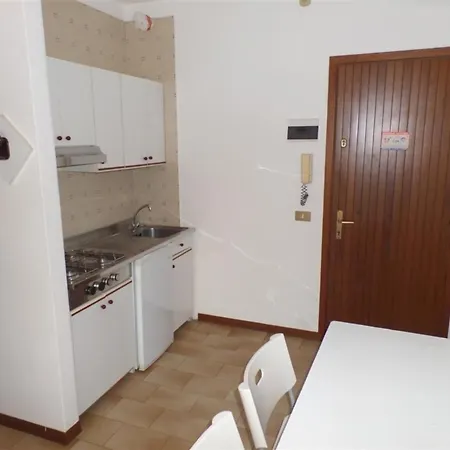 Ferienwohnung Fuer 6 Personen Ca 45 Qm In Bibione, Adriakueste Italien Und Umgebung Apartment Bibione